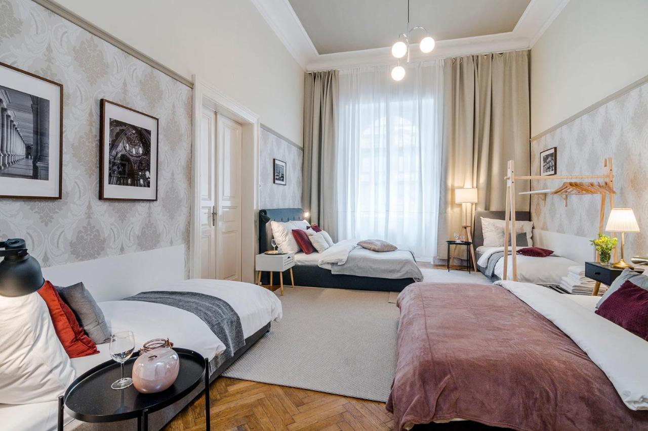 布拉格Modern And Huge Apts In Center By Michal&Friends公寓 外观 照片
