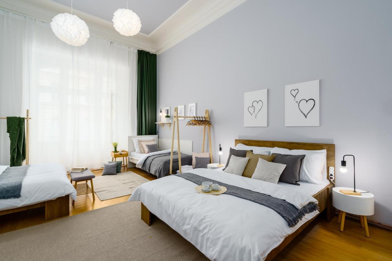 布拉格Modern And Huge Apts In Center By Michal&Friends公寓 外观 照片