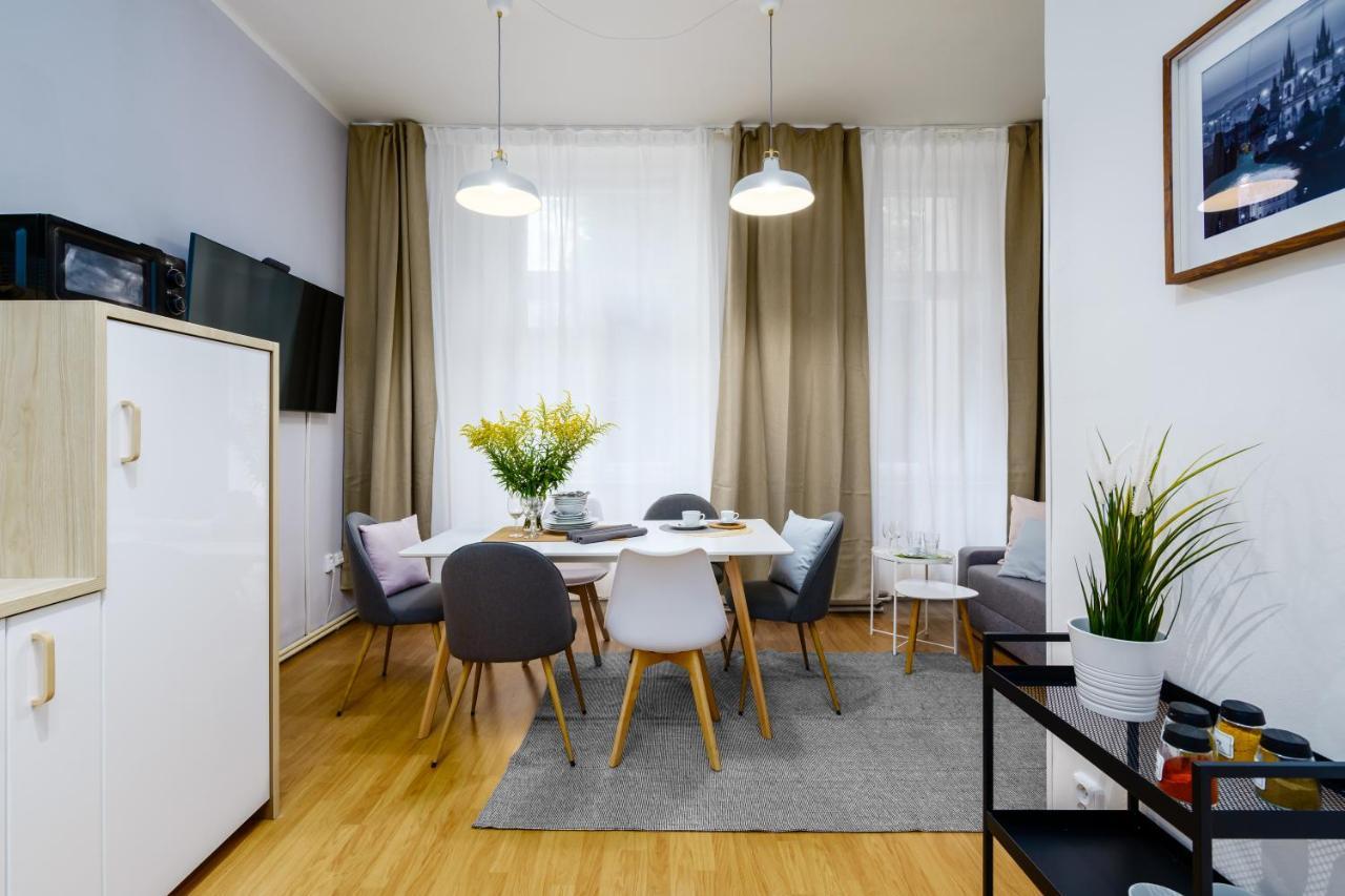 布拉格Modern And Huge Apts In Center By Michal&Friends公寓 外观 照片