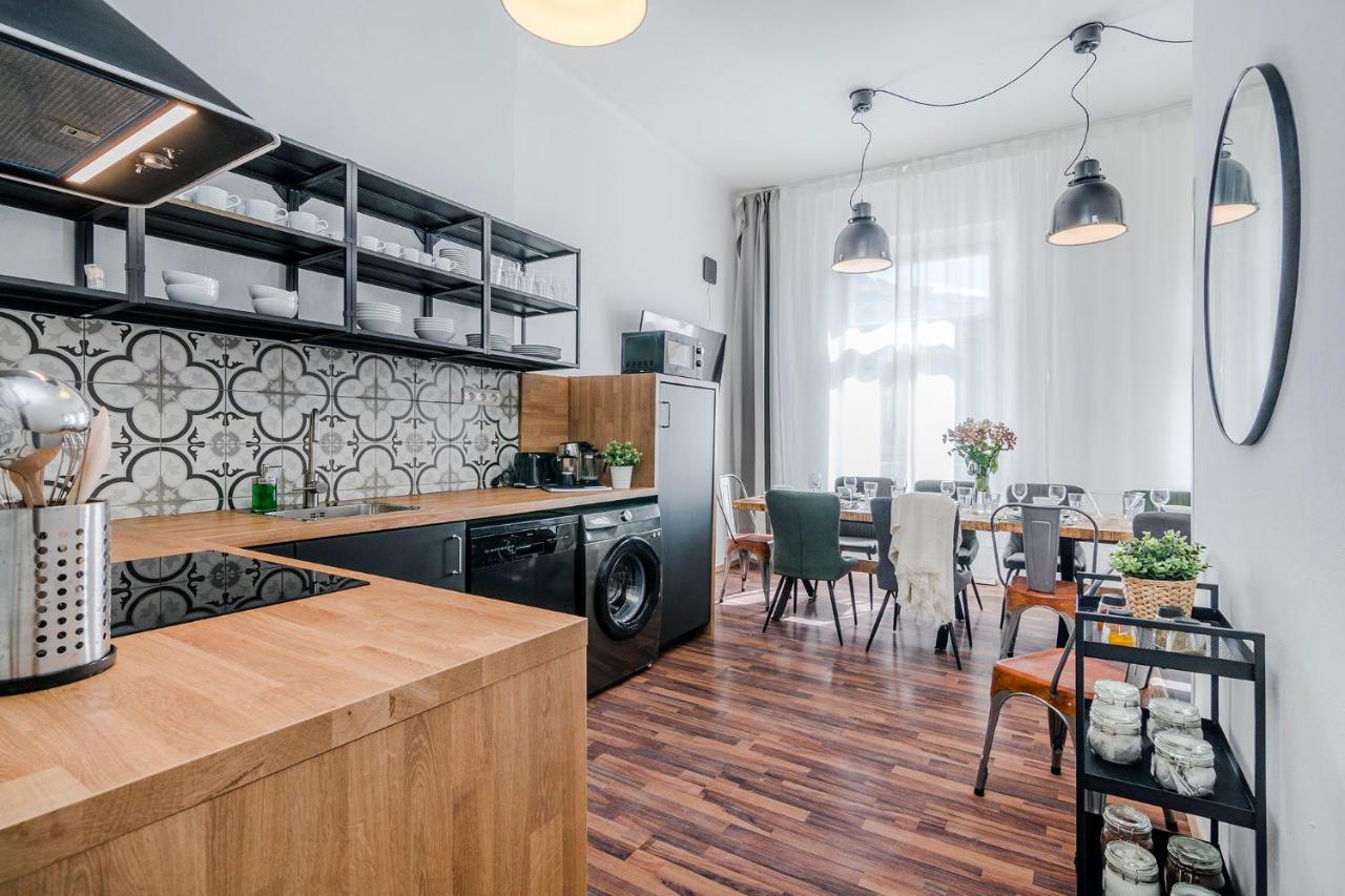 布拉格Modern And Huge Apts In Center By Michal&Friends公寓 外观 照片